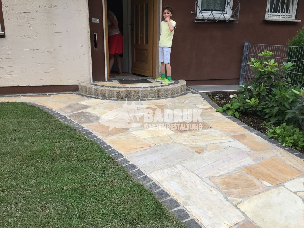 Vorgarten gestalten lassen vom Gartenprofi in München